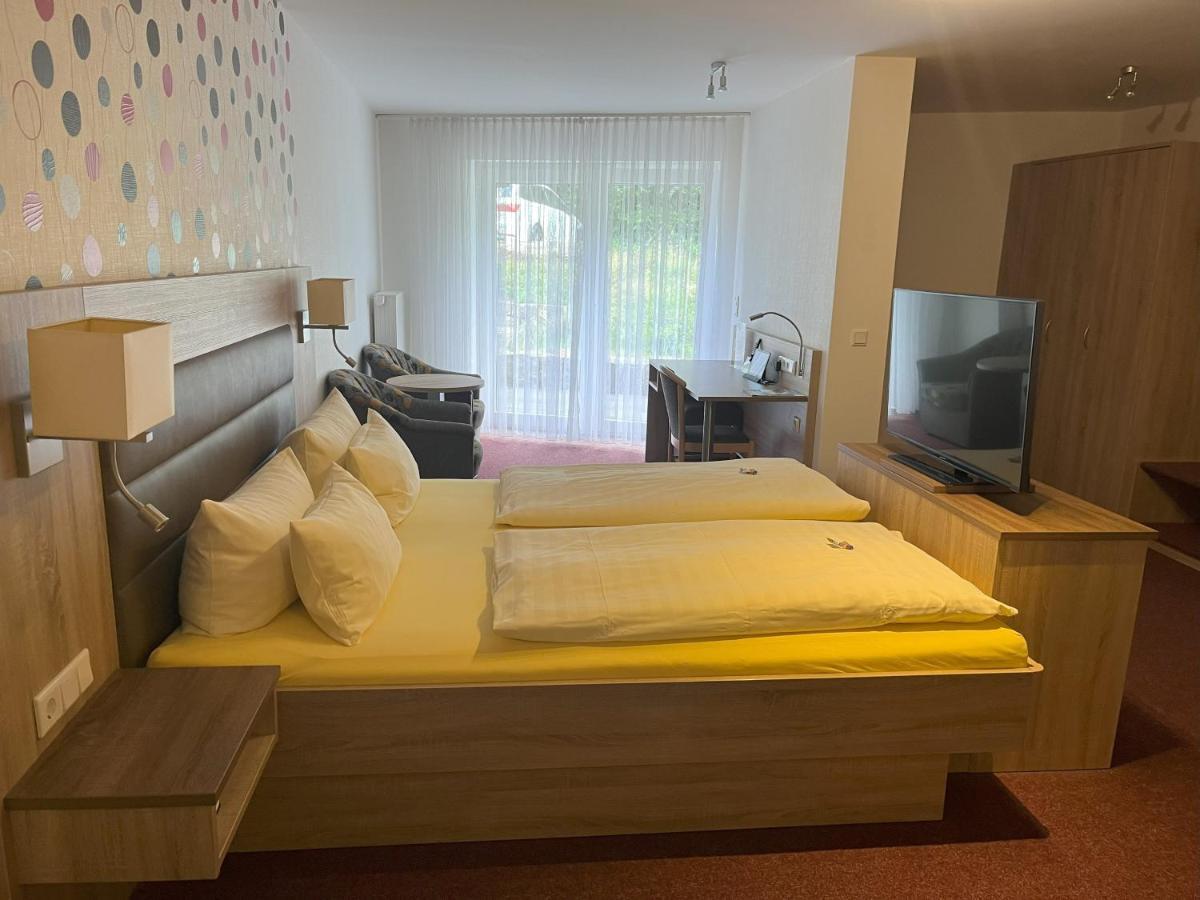 Hotel Am Steinertsee Kaufungen المظهر الخارجي الصورة