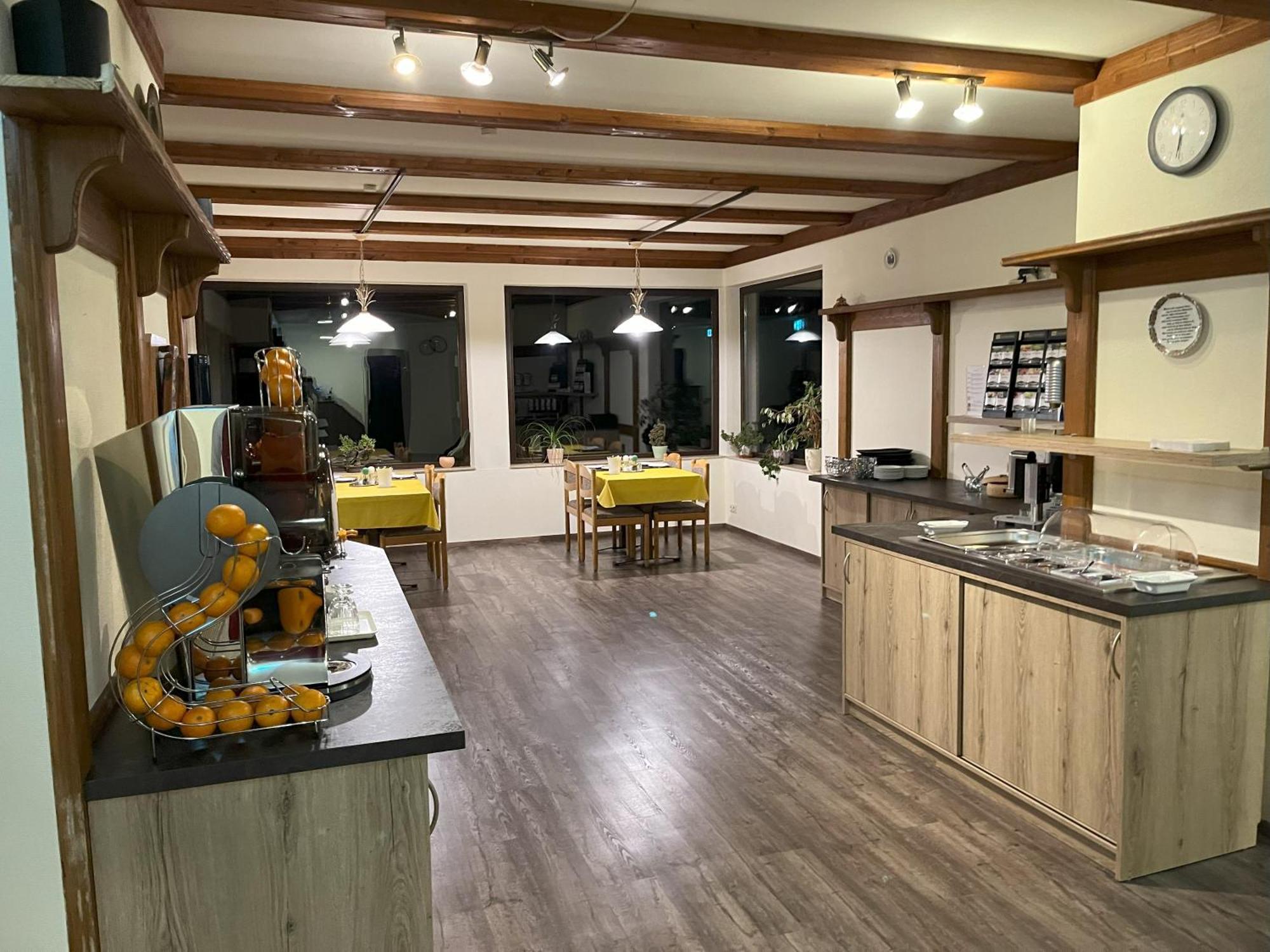 Hotel Am Steinertsee Kaufungen المظهر الخارجي الصورة